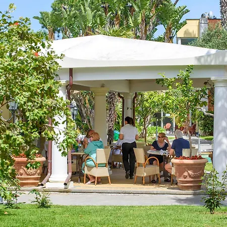 La Reginella & 4* Лакко-Амено