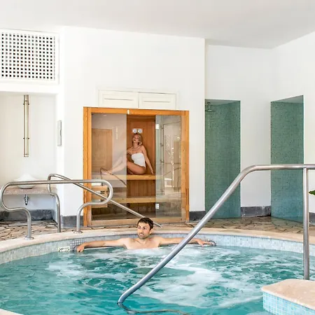 La Reginella & 4* Лакко-Амено